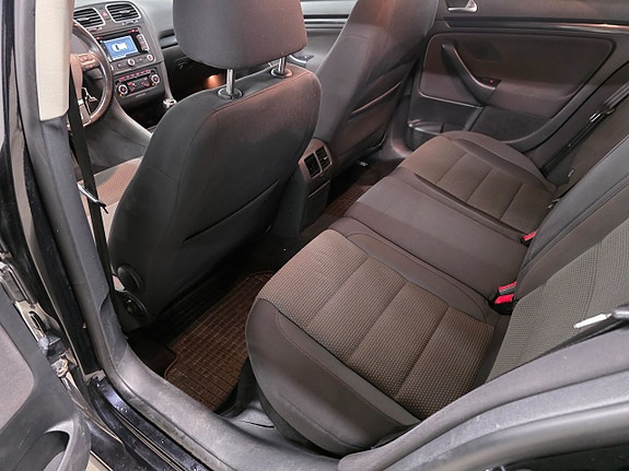 Volkswagen Golf VI 16 of 17
