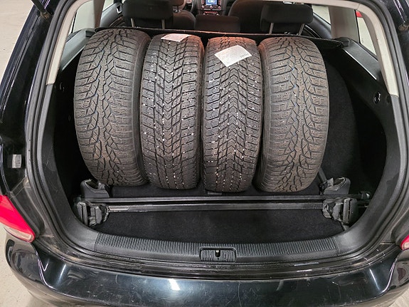 Volkswagen Golf VI 14 of 17