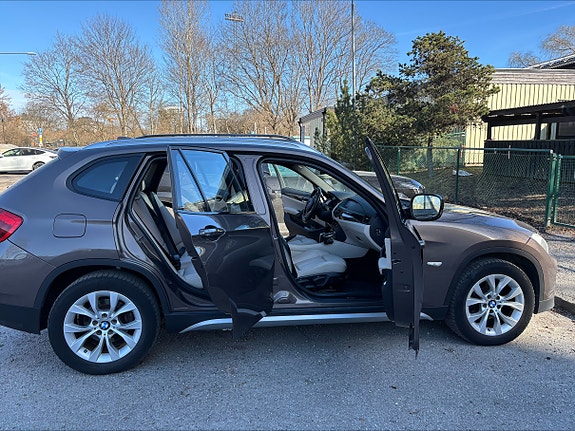 BMW X1 2 of 11