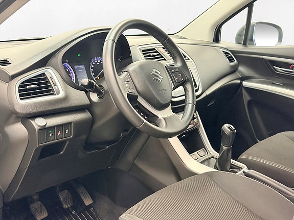 Suzuki SX4 S-Cross 13 of 27