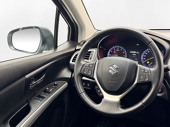 Suzuki SX4 S-Cross 16 of 27