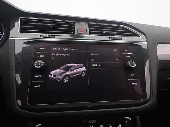 Volkswagen Tiguan 16 of 30