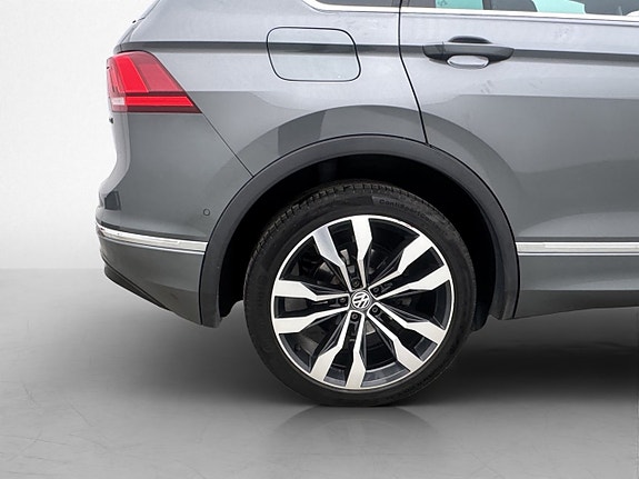 Volkswagen Tiguan 30 of 30