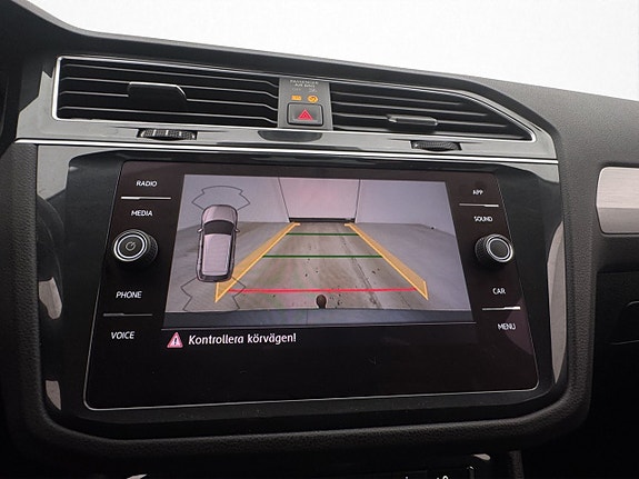 Volkswagen Tiguan 13 of 30