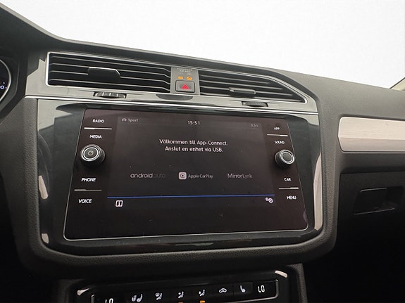 Volkswagen Tiguan 14 of 30