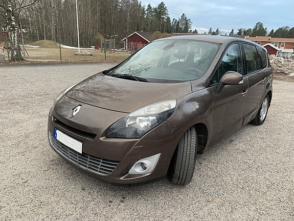 Renault Grand Scenic III 3 of 6