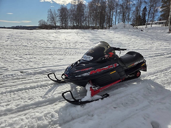 Ski Doo Mach1 700