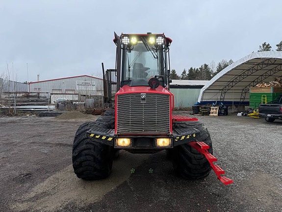 Komatsu/Valmet 840.4