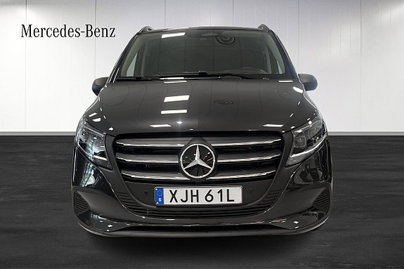 Mercedes-Benz Vito 119 2 of 5