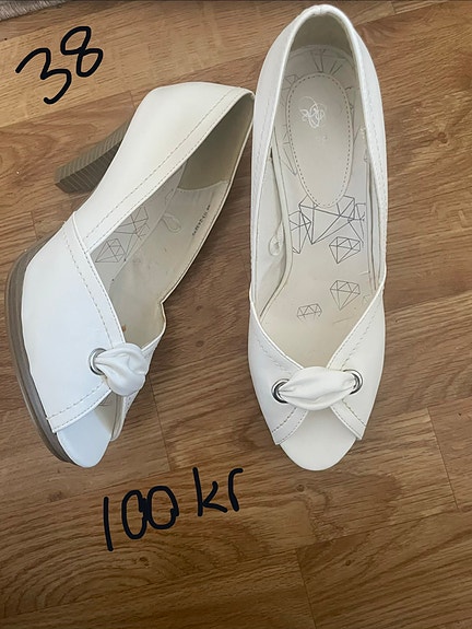 Product image 15 of 28