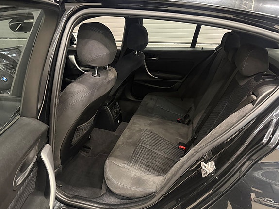 BMW 118i 13 of 26