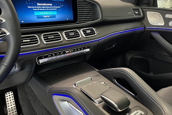 Mercedes-Benz GLE350 de 12 of 16