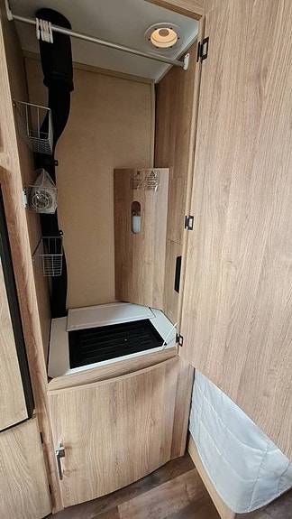 KABE Smaragd 540 GLE KS Långbädd Med Air Condition. 11 of 12