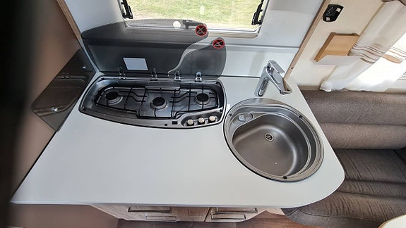 KABE Smaragd 540 GLE KS Långbädd Med Air Condition. 9 of 12