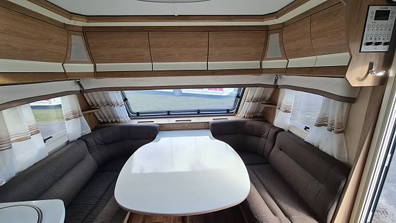 KABE Smaragd 540 GLE KS Långbädd Med Air Condition. 2 of 12