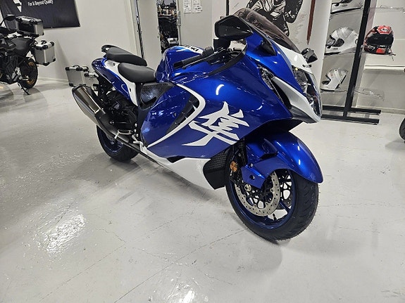 Suzuki GSX1300R HAYABUSA 2 of 5