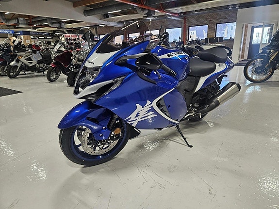 Suzuki GSX1300R HAYABUSA 4 of 5