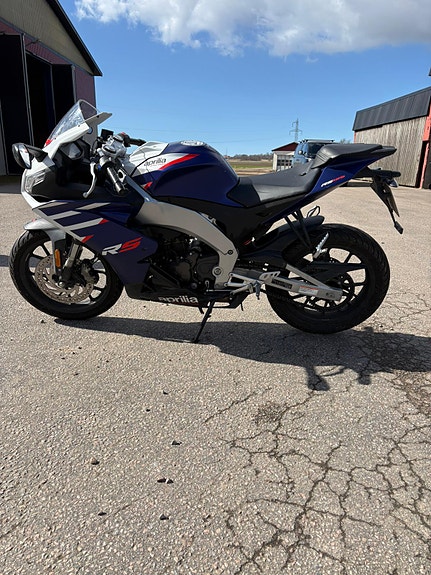 Aprilia RS 125 4 of 4