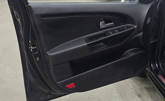 Kia Ceed 9 of 9