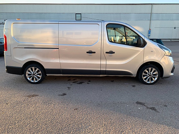 Renault Trafic 5 of 5