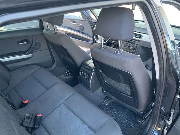 BMW 325i 17 of 25