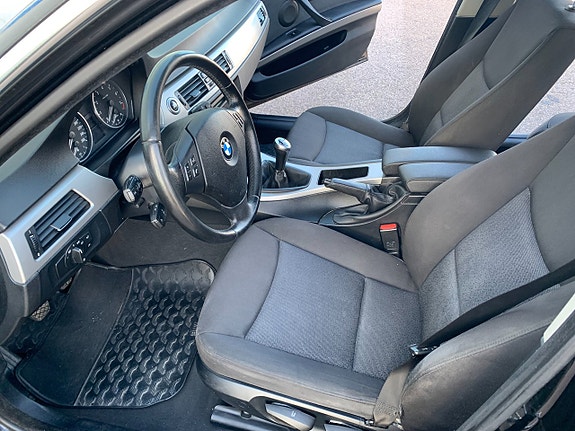 BMW 325i 14 of 25