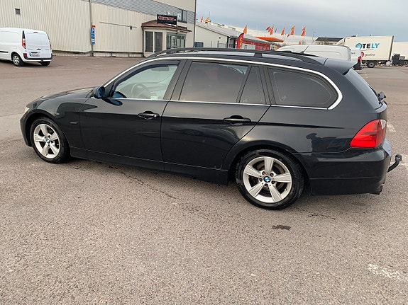 BMW 325i 5 of 25