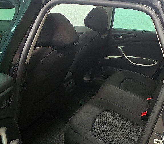 Citroen C5 4 of 5