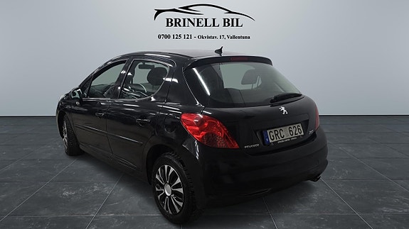Peugeot 207 4 of 8