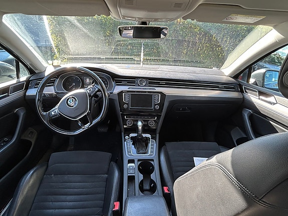 Volkswagen Passat 5 of 5
