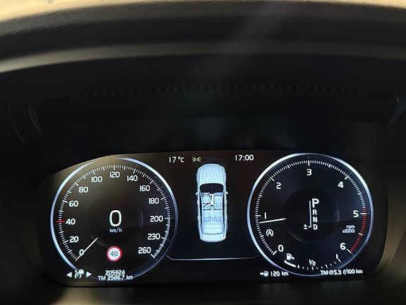 Volvo S90 20 of 26