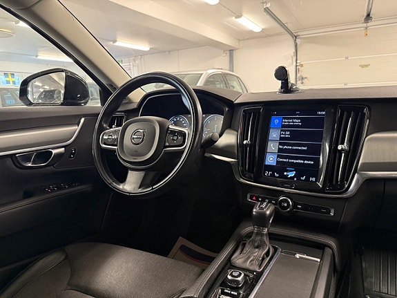 Volvo S90 19 of 26
