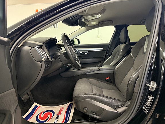 Volvo S90 11 of 26