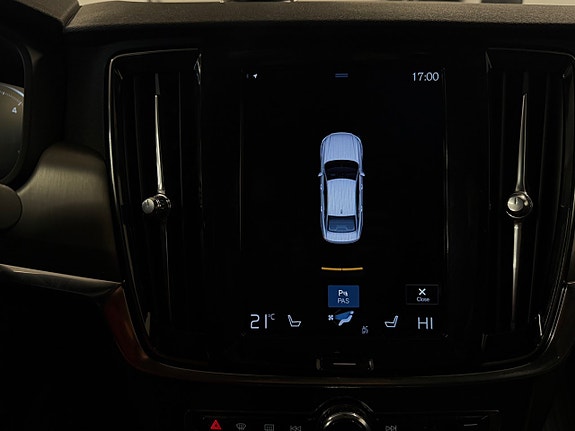 Volvo S90 23 of 26