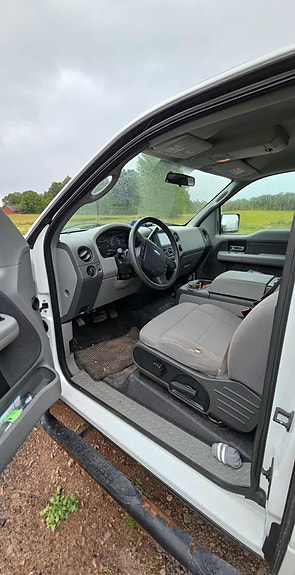 Ford F-150 2 of 10