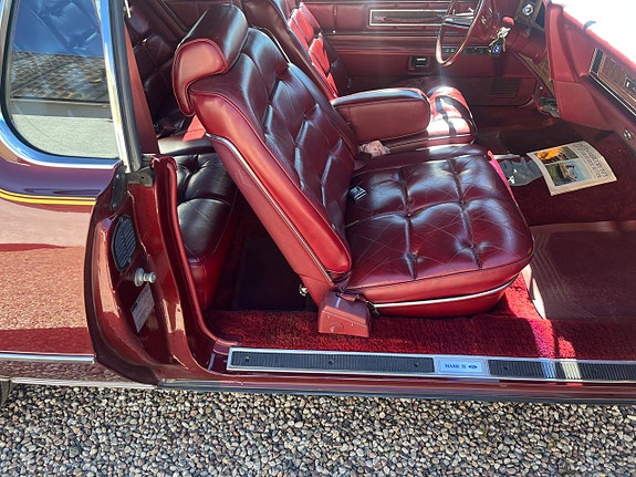 Lincoln Continental Mark IV 5 of 5
