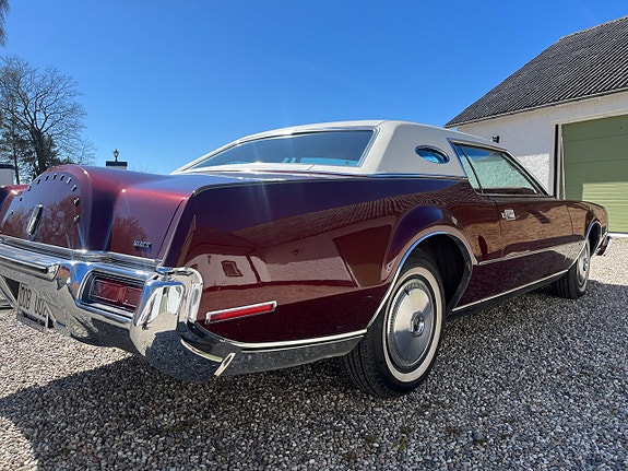 Lincoln Continental Mark IV 3 of 5