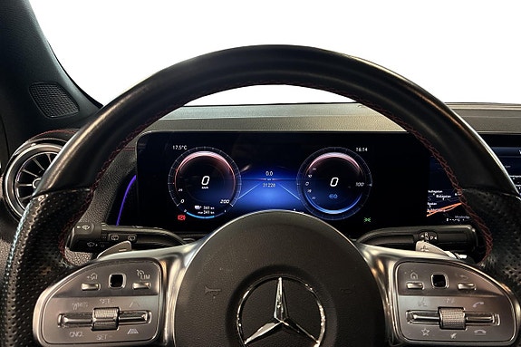 Mercedes-Benz EQB300 5 of 5