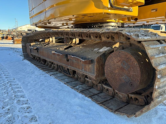 Caterpillar 325 18 of 30
