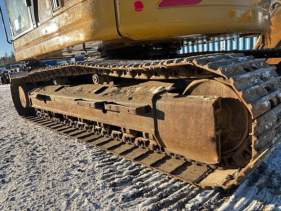 Caterpillar 325 23 of 30