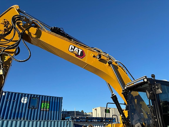 Caterpillar 325 15 of 30