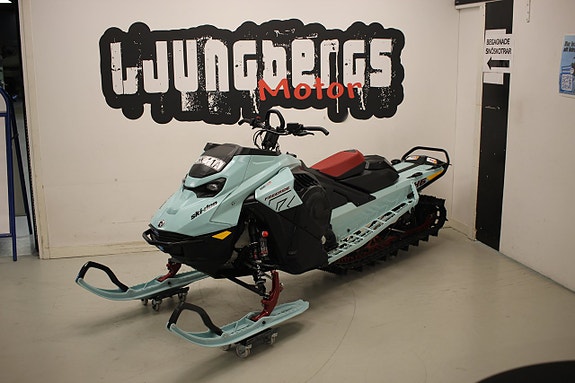 Ski-Doo Freeride 850 Turbo R 146" 10.25" 2024 *MOMSAD