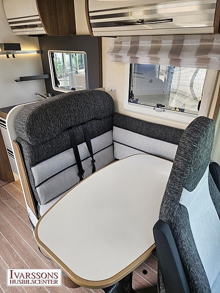 CI Magis 82 XT / Enkelsängar / Alde / Automat / Taksäng / 4100kg 9 of 25