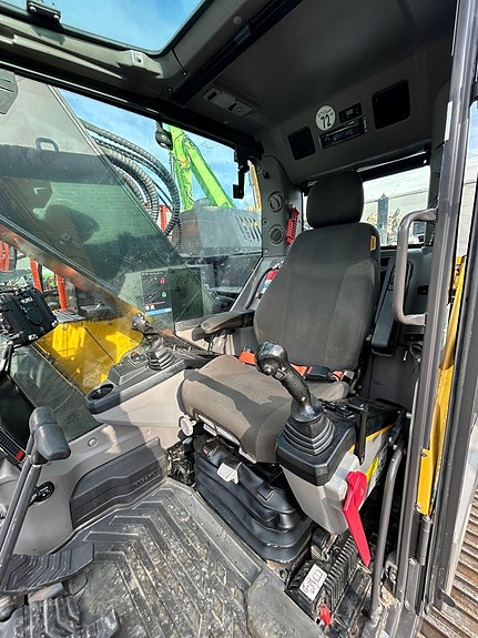 Volvo ECR355EL 22 of 30