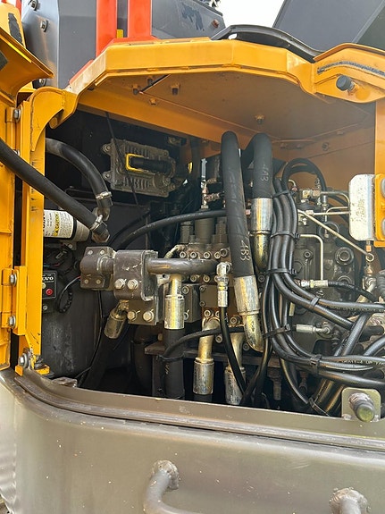 Volvo ECR355EL 19 of 30