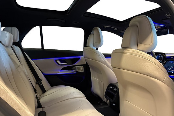 Mercedes-Benz E300 de 17 of 21