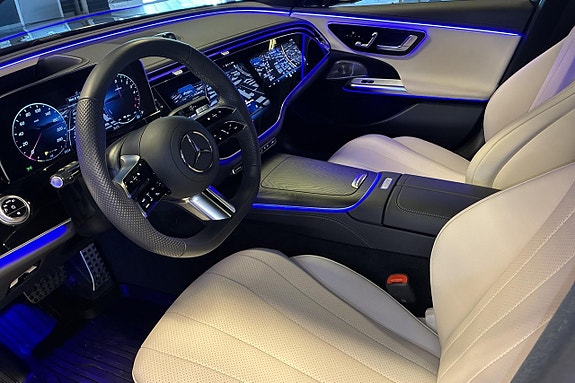Mercedes-Benz E300 de 9 of 24