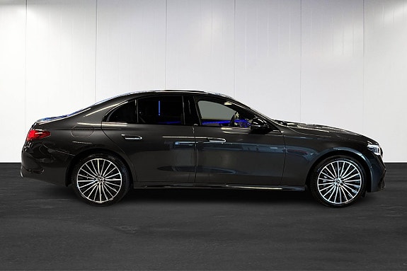 Mercedes-Benz E300 de 8 of 24