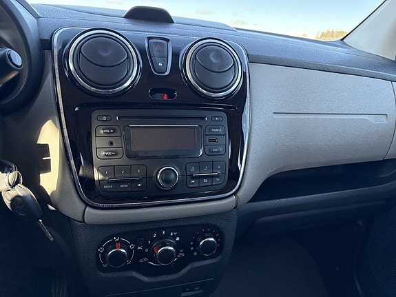 Dacia Lodgy 11 of 12