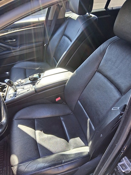 BMW 520d 4 of 5